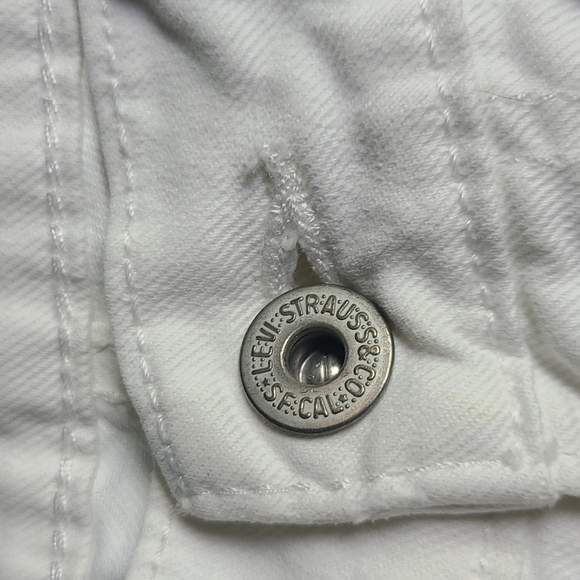 Ladies Levi Jean's - Picture 6 of 8